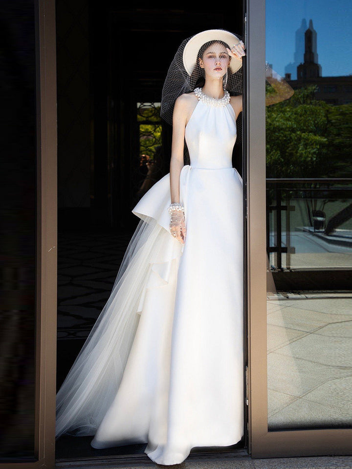 A-Line/Princess Halter Sleeveless Floor-Length Wedding Dresses with Jewel Appliques & 3D Flowers