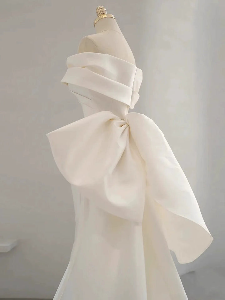 Trumpet/Mermaid Off-the-shoulder Floor-Length Wedding Dresses with Bow