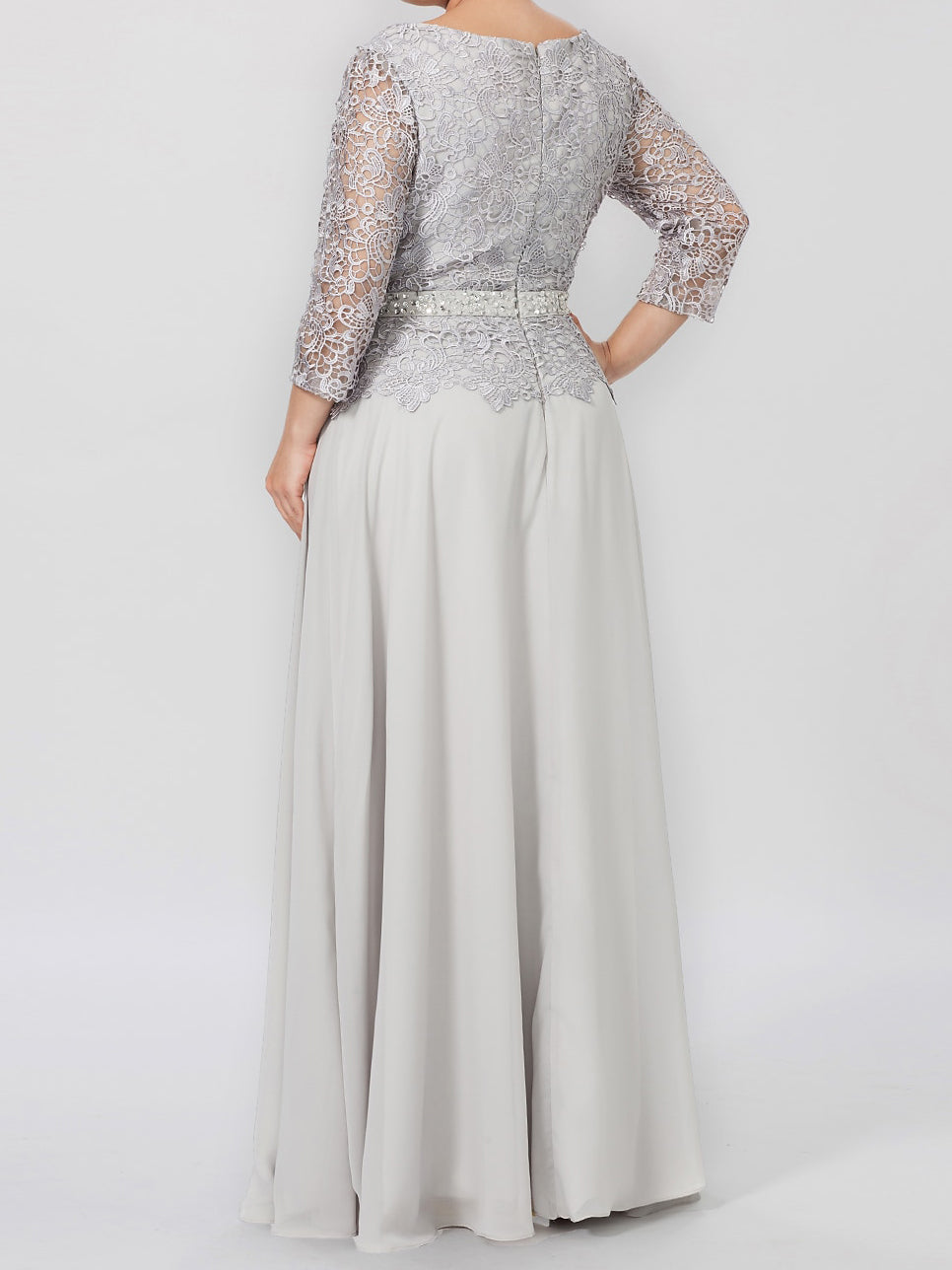 A-Line/Princess Round Neck 3/4 Length Sleeves Floor-Length Mother of the Bride Dresses with Applique & Sequins