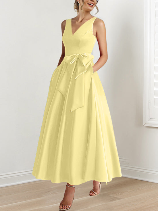 A-Line/Princess V-Neck Mother of the Bride Dresses with Pockets