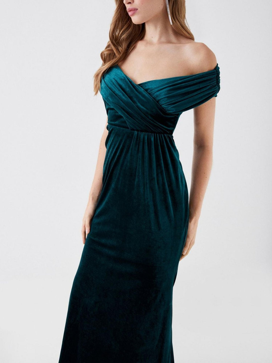 Sheath/Column Off-the-Shoulder Floor-Length Elegant Velvet Mother of the Bride  & Groom Dresses