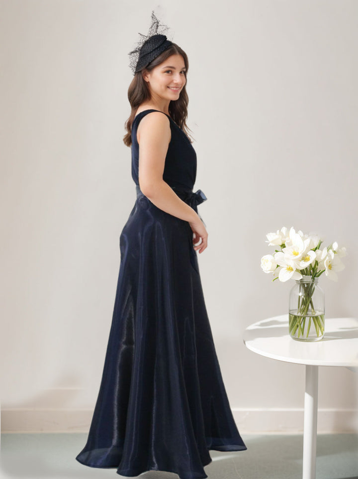 A-Line/Princess V-Neck Sleeveless Floor-Length Plus Size Mother of the Bride Dresses with Bow