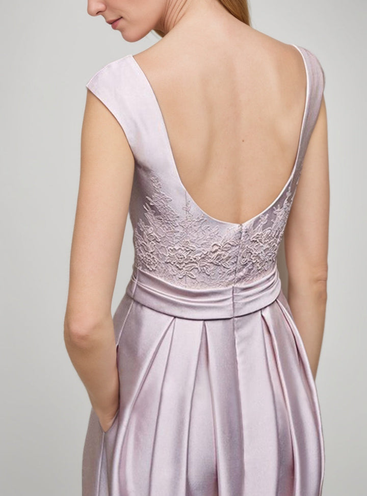 A-line/Princess Elegant Scoop Sleeveless Floor-Length Mother Of the Bride Dresses with Lace & Pleats