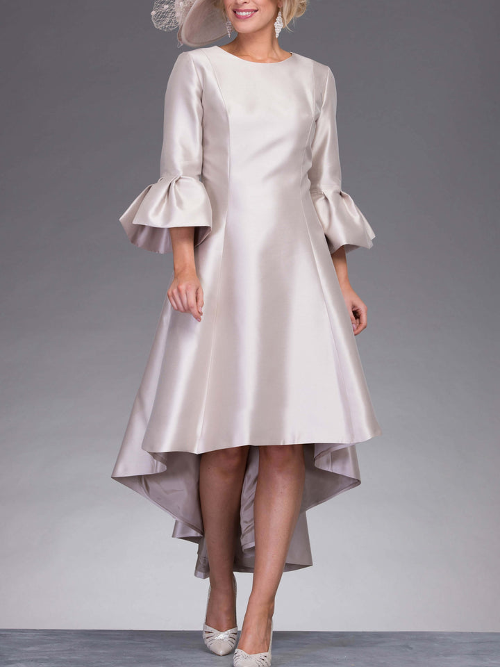 A-Line/Princess Scoop Ruffle Sleeve Knee-Length Mother of the Bride Dresses