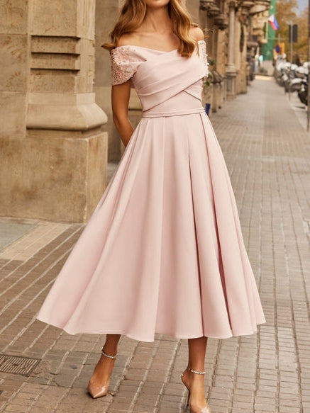 A Line/Princess V-Neck Short Sleeves Tea-Length Mother of the Bride Dresses With Sequins