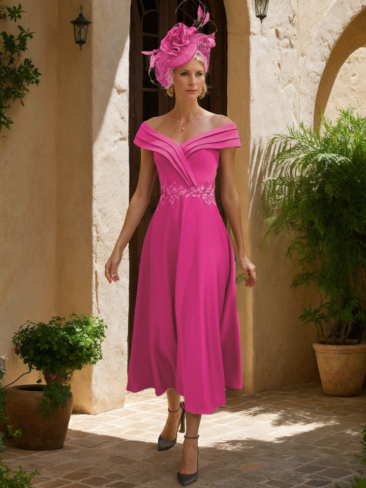 A-Line/Princess V-Neck Tea-Length Mother of the Bride Dresses with Lace Appliques