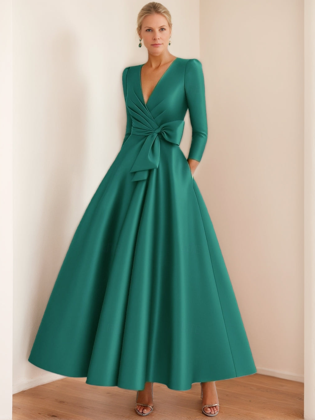 A-Line/Princess V-Neck 3/4 Sleeves Ruched Floor-Length Pleated Mother of the Bride Dresses with Bow