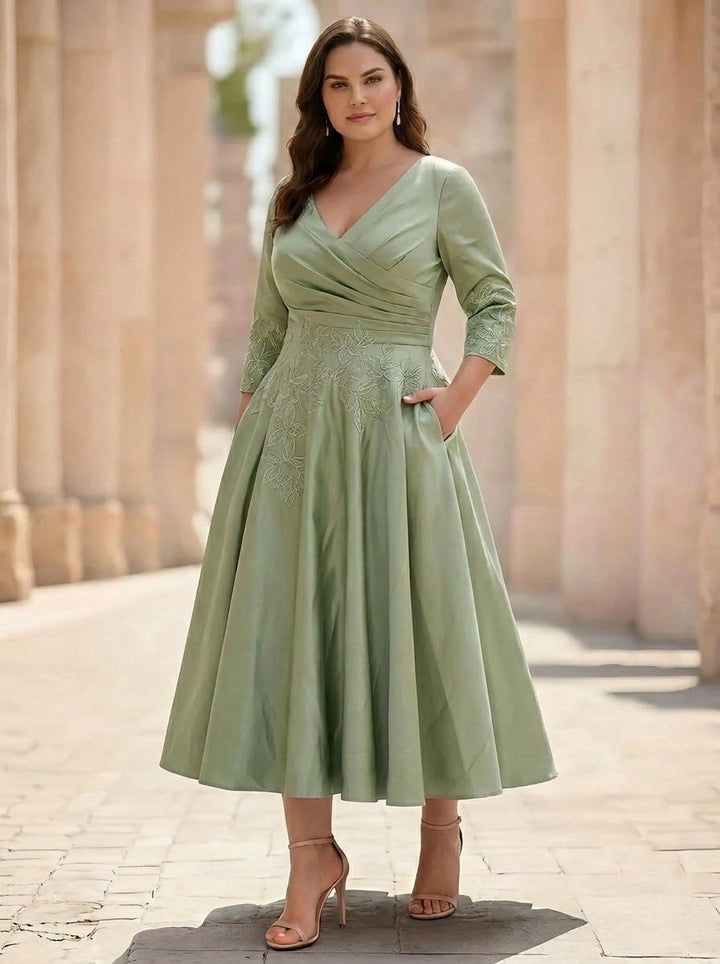 A-Line/Princess V-Neck Satin Plus Size Mother of the Bride Dresses 3/4 Sleeves Pleated Lace Tea-Length