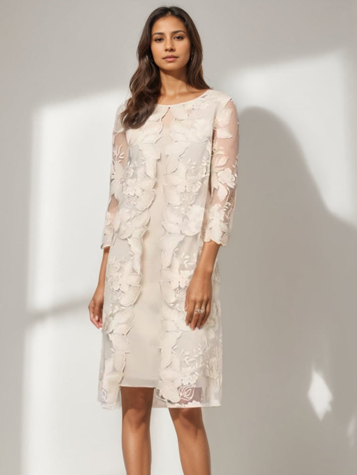 Sheath/Column 2 Pieces Scoop Mother of the Bride Dresses Chiffon Knee-Length Lace 3/4 Sleeves Cocktail Dress