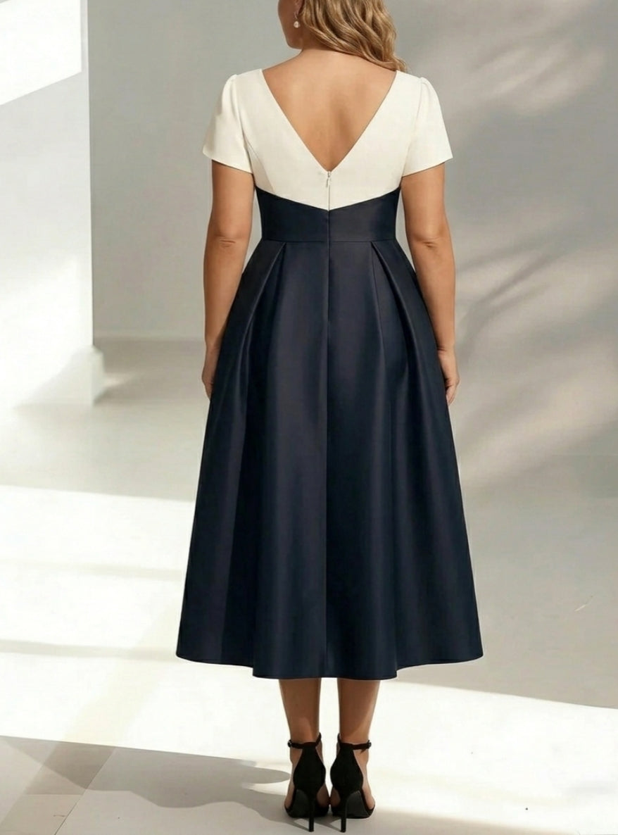 A-Line/Princess V-Neck Satin Plus Size Mother of the Bride Dresses Short Sleeves Floral Tea-Length Appliques