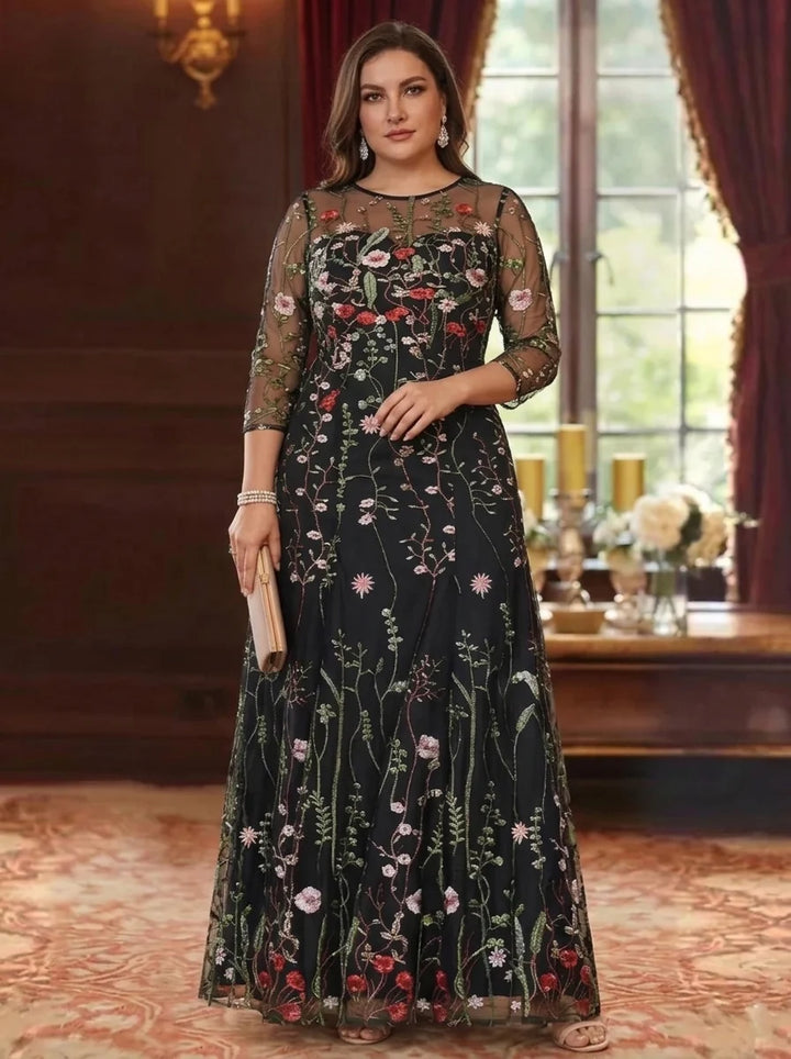 A-Line/Princess Scoop Lace Embroidery Plus Size Mother of the Bride Dresses Floral 3/4 Sleeves Floor-Length