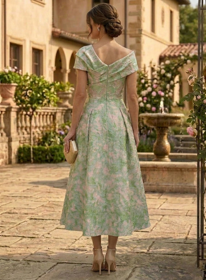 A-Line/Princess Asymmetrical Neck Jacquard Mother of the Bride Dresses Tea-Length Short Sleeves Ruched