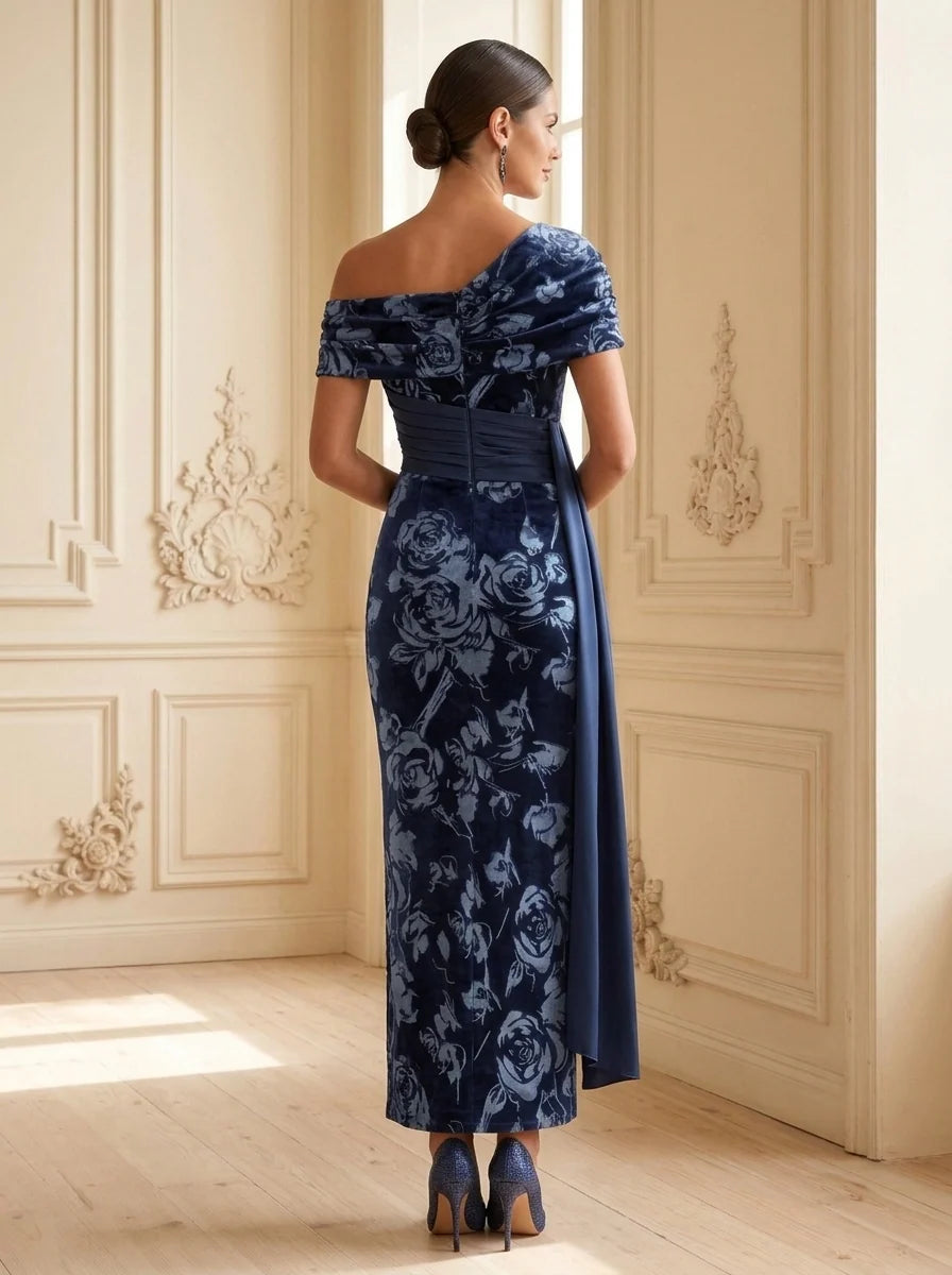 Sheath/Column One-Shoulder Velvet Mother of The Bride Dresses with Watteau Train Floral Sleeveless Ankle-Length