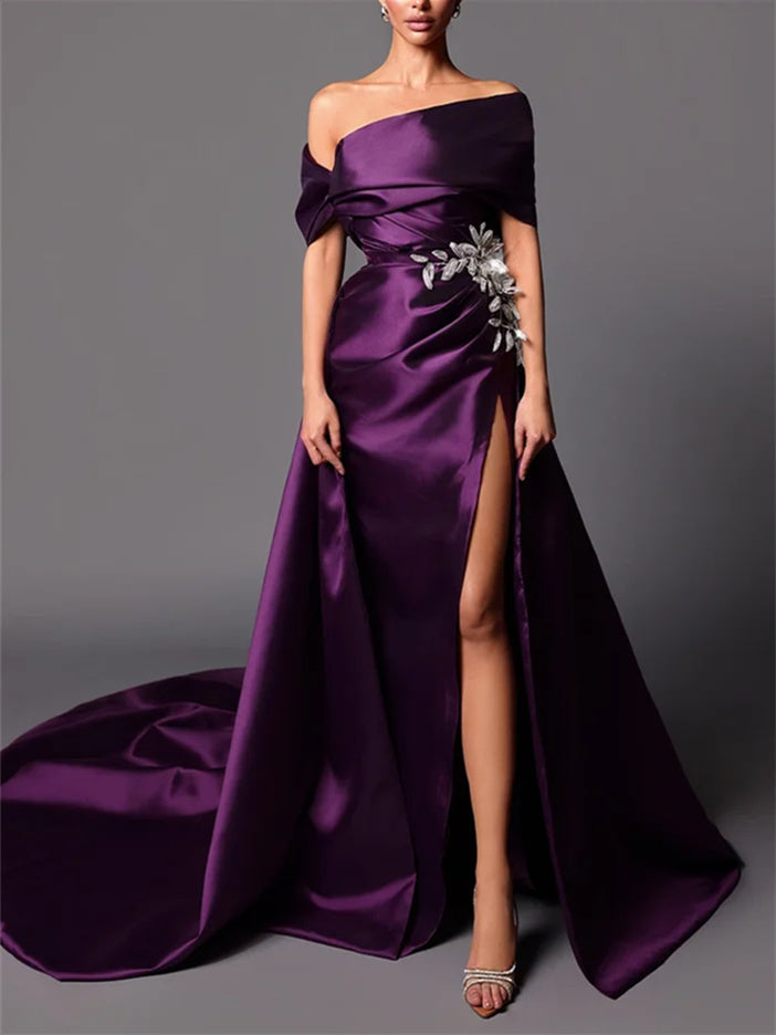 A-Line/Princess Off-the-Shoulder Sweep Train Evening Dresses