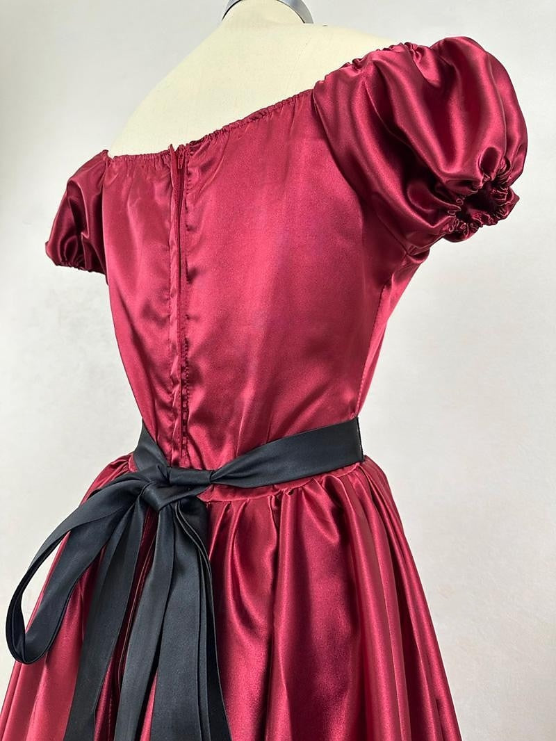 Ball Gown Scoop Short Sleeves Tea-Length Vintage Dress With Knotbow