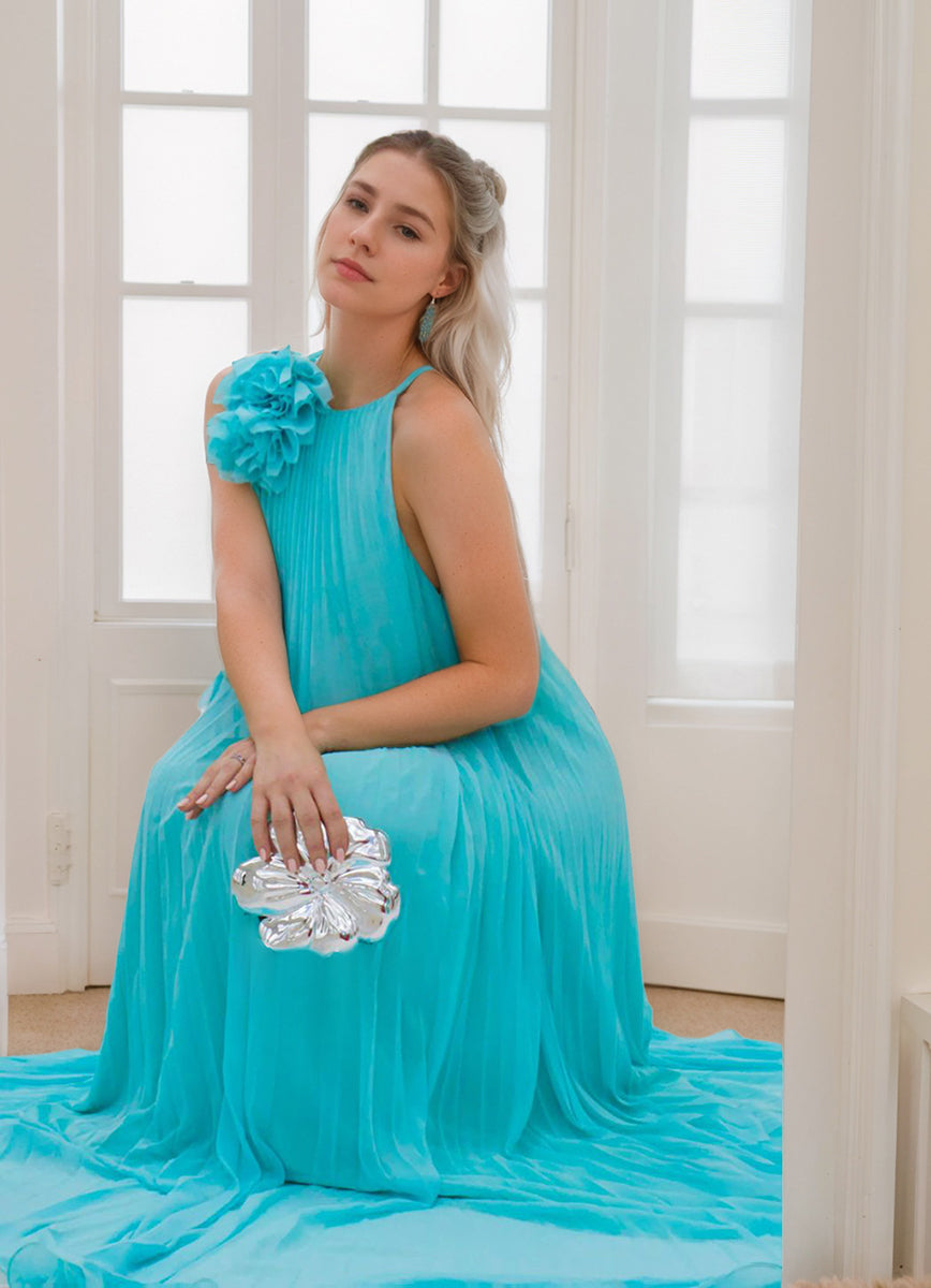 A-Line/Princess Halter Neck Sleeveless Chiffon Prom Dresses with Flower & Ruffles