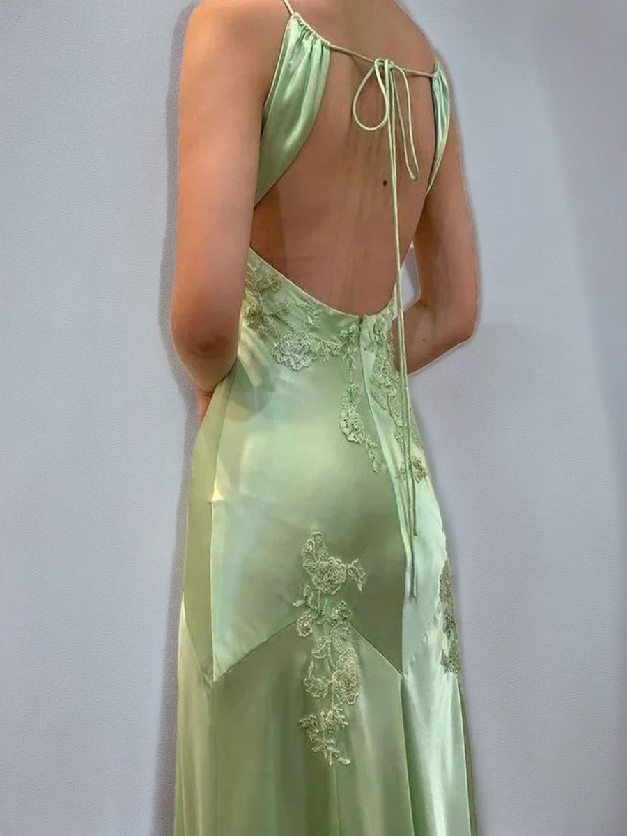 Sheath/Column Spaghetti Straps Backless Sleeveless Prom Dresses with Appliques & Self-tie