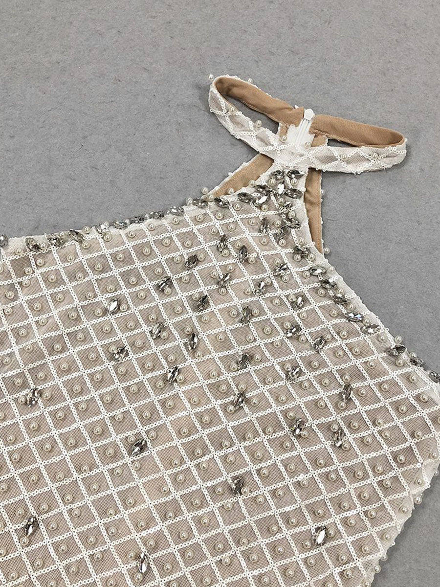 Sheath/Column Halter Sleeveless Elegant Sequined Prom Dresses with Pearl & Back Split