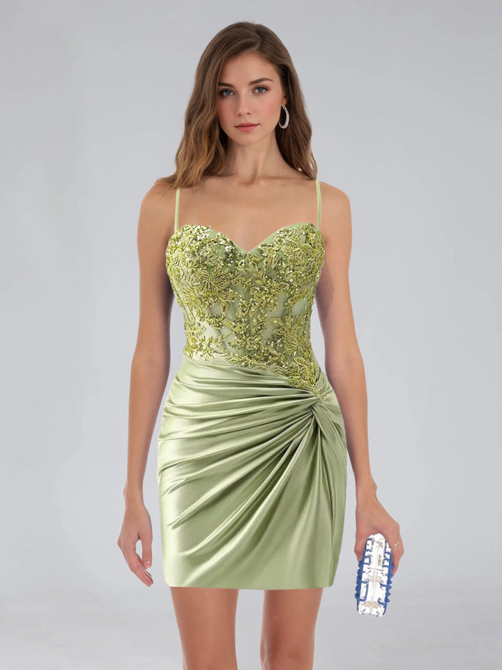 Sheath/Column Spaghetti Straps Sleeveless Ruched Short/Mini Homecoming Dresses with Lace Appliques & Lace-Up