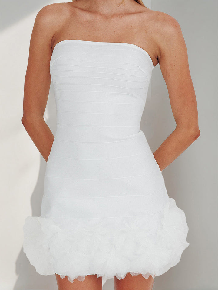 A-Line/Princess Strapless Sweet Short/Mini Homecoming Dresses with Flower