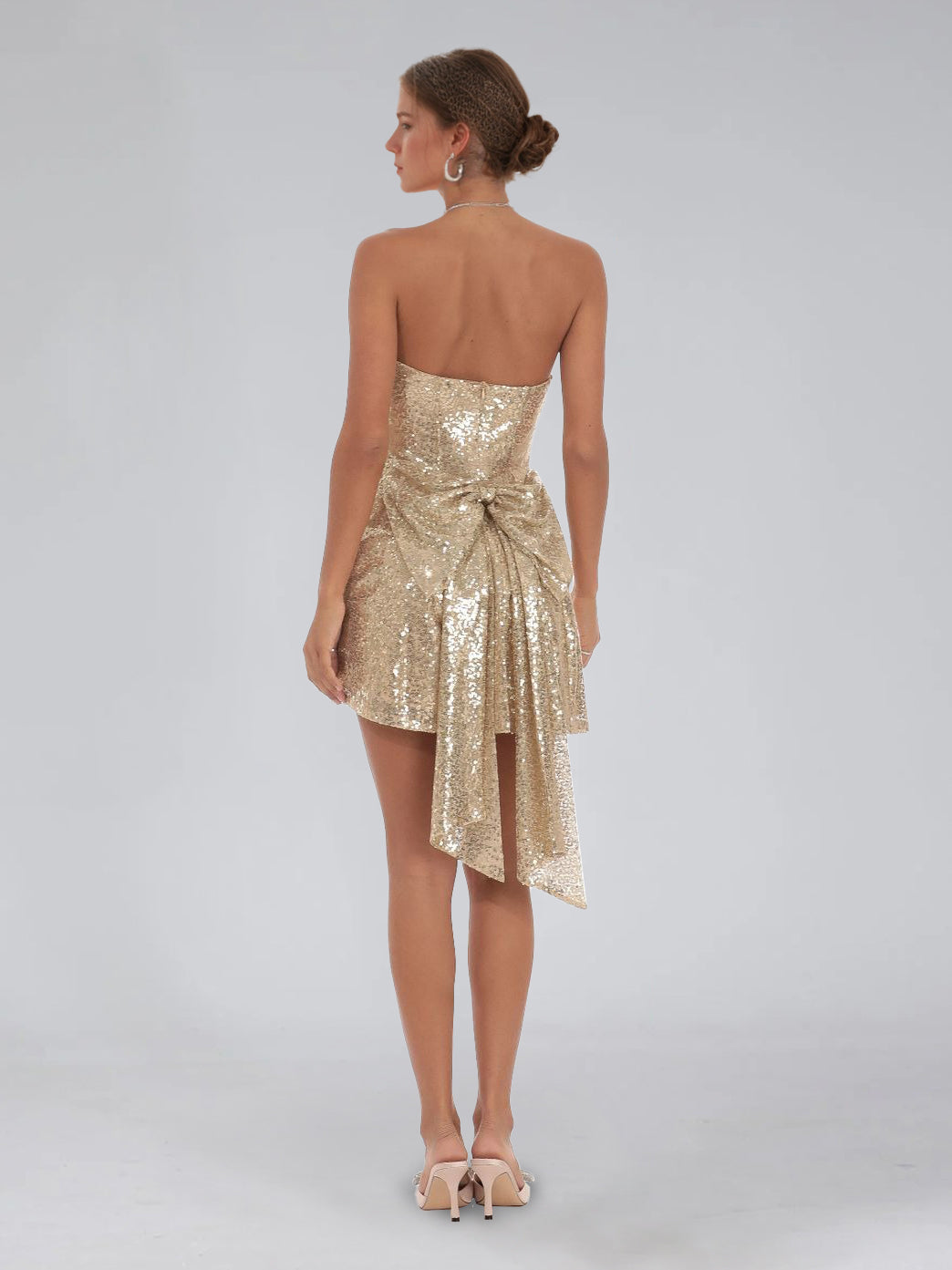 A-Line/Princess Sequined Strapless Sleeveless Short/Mini Homecoming Dresses with Back Bow
