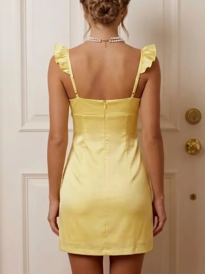Sheath/Column Square Collar Silk Satin Homecoming Dresses Sleeveless Short/Mini Ruffles