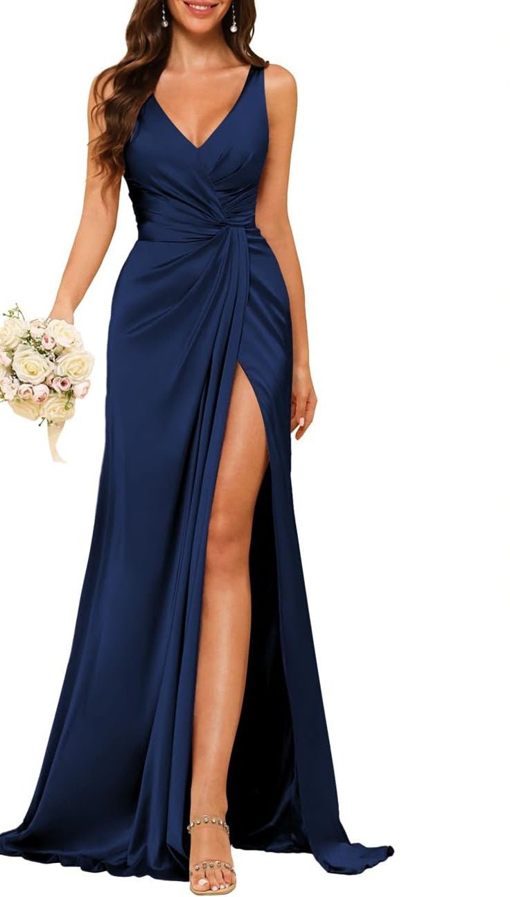 A Line/Princess V Neck Sleeveless Floor-Length Bridesmaid Dresses with Split