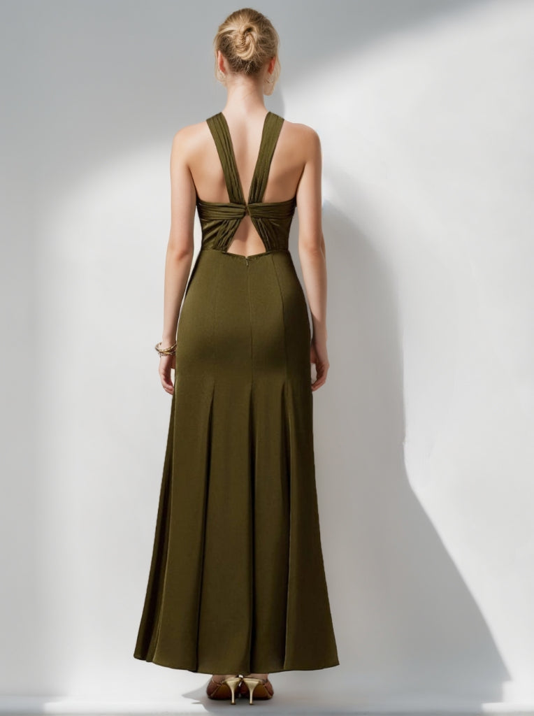 Sheath/Column Halter Sleeveless Sexy Bridesmaid Dresses with High Split