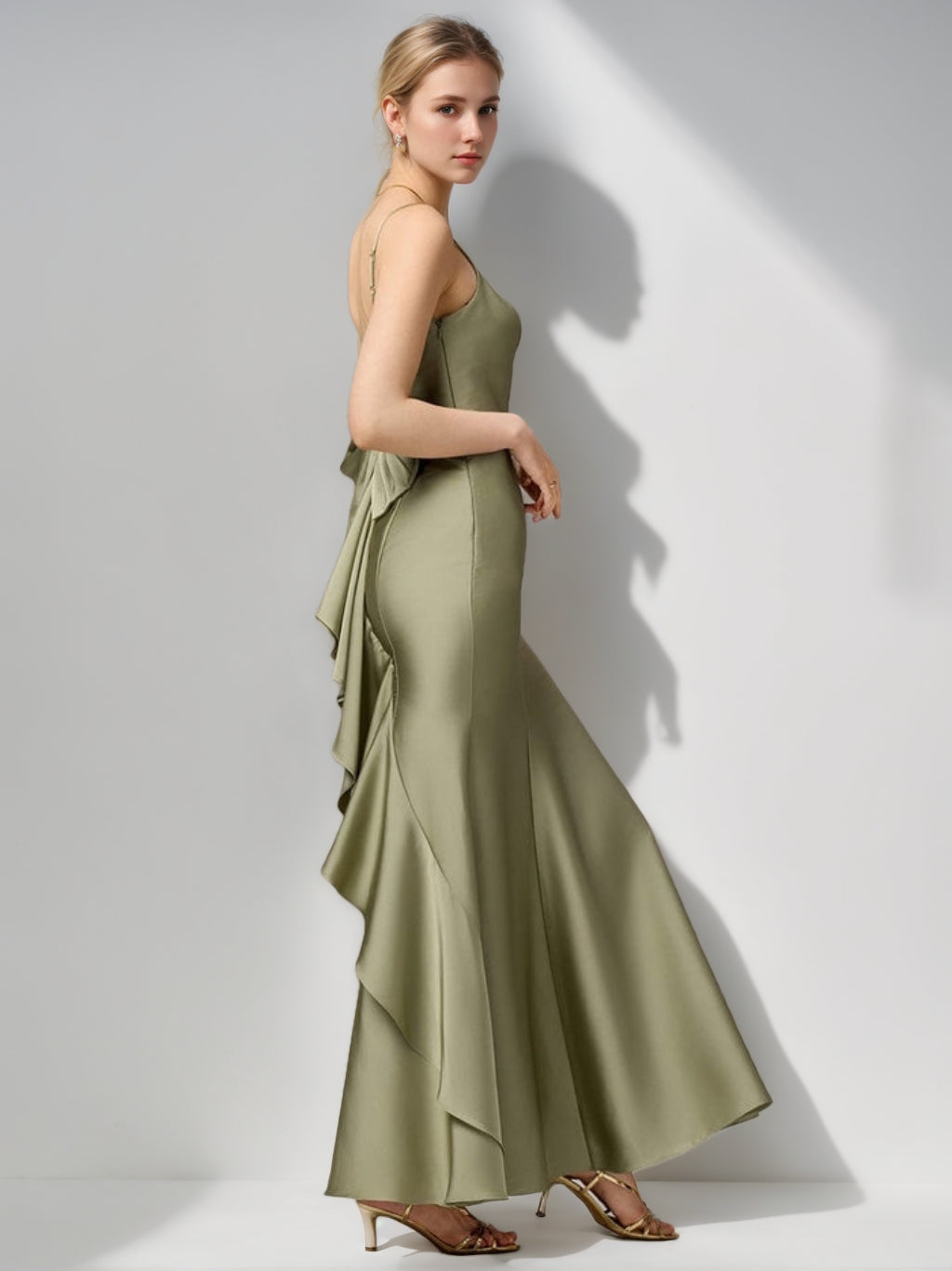 Sheath/Column Spaghetti Straps Satin Pleated Sleeveless Floor-Length Silk Satin Bridesmaid Dresses with Back-Tie Bowknot