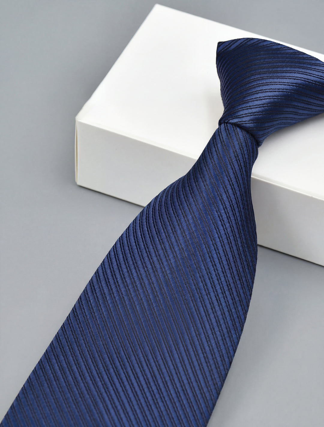 Men's Solid coloured Classic Tie