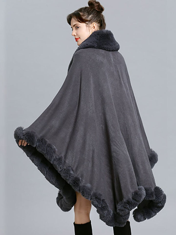 Women‘s White Fashionable Faux Fur Long Sleeves Wrap Cloak with Pure colour