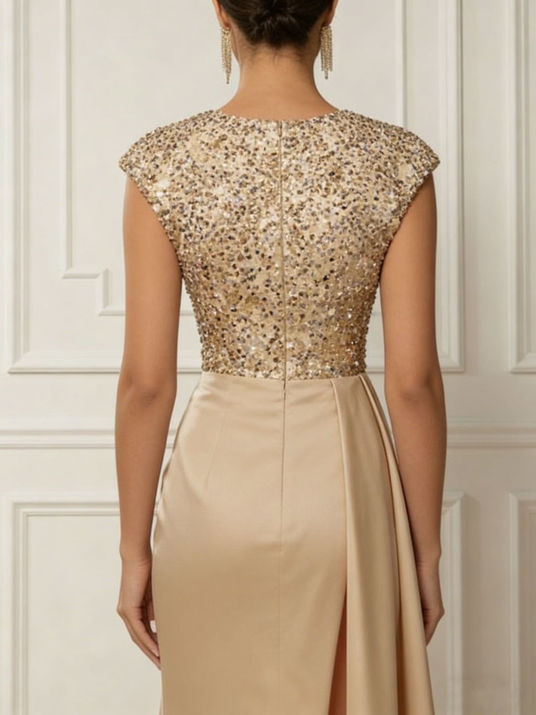 Trumpet/Mermaid Scoop Satin Evening Dresses with Split Side Sleeveless Sequins Floor-Length Party Dresses