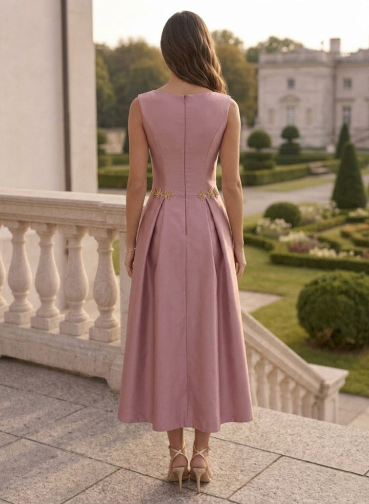 A-Line/Princess Scoop Satin Cocktail Dresses Sleeveless Tea-Length Rhinestone Formal Dresses