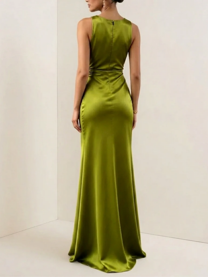 Sheath/Column Cowl Neck Silk Satin Evening Dresses with Split Side Sleeveless Floor-Length Formal Dresses