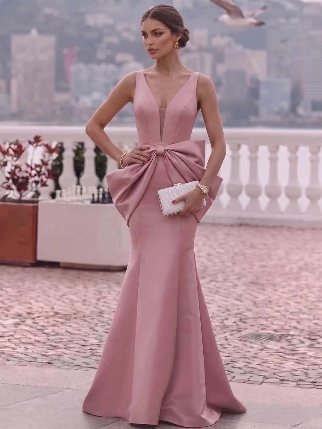Trumpet/Mermaid V-Neck Satin Evening Dresses with Bowknot Floor-Length Formal Dresses