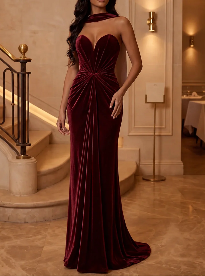 Sheath/Column Strapless Velvet Evening Dresses Floor-Length Sleeveless Formal Dresses Ruched with Scarf