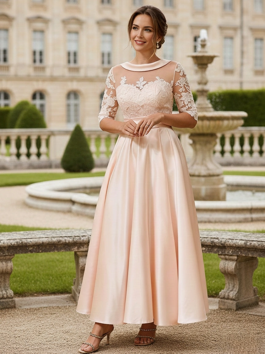 A-Line/Princess Scoop Tea-Length Half Sleeves Mother of the Bride Dresses with Lace