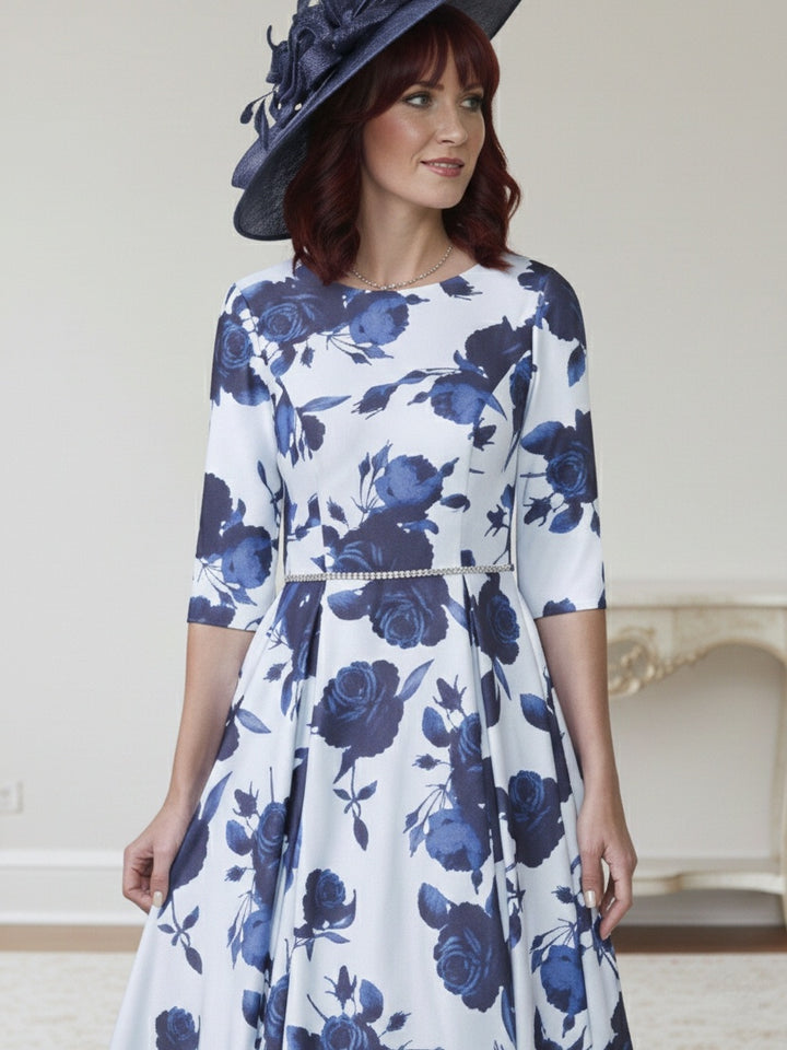 A-Line/Princess Scoop-Neck Tea-Length Printed Flower Mother of the Bride Dresses with Beading
