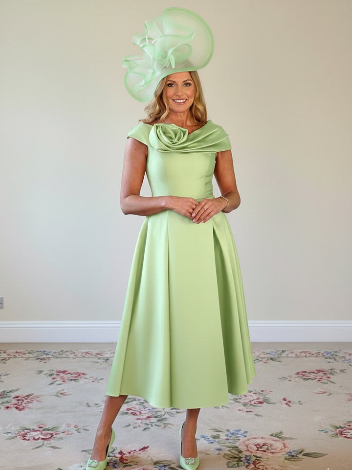 A-Line/Princess Off-the-Shoulder Mother of the Bride Dresses Stretch Satin Tea-Length Sleeveless Pleated with Pocket