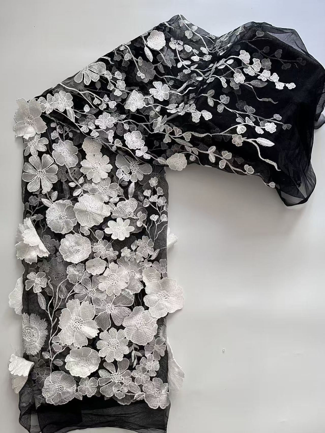 Sheath/Column Long Sleeves Tea-Length Mother of the Bride Dresses with Appliques