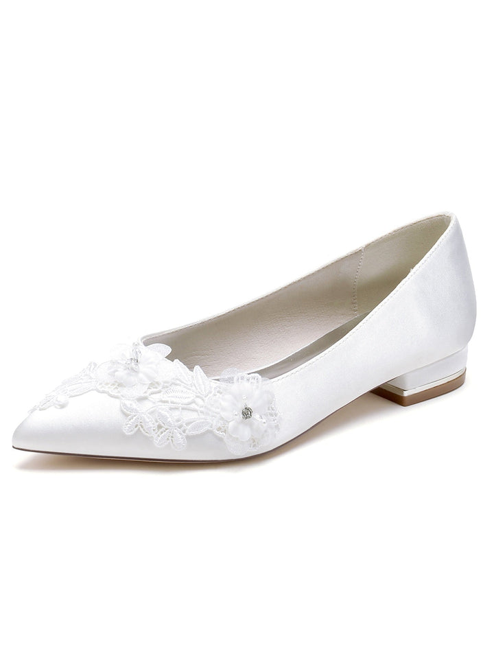 Women's Flowers Flat Heel Pointed Toe Bridal Shoes