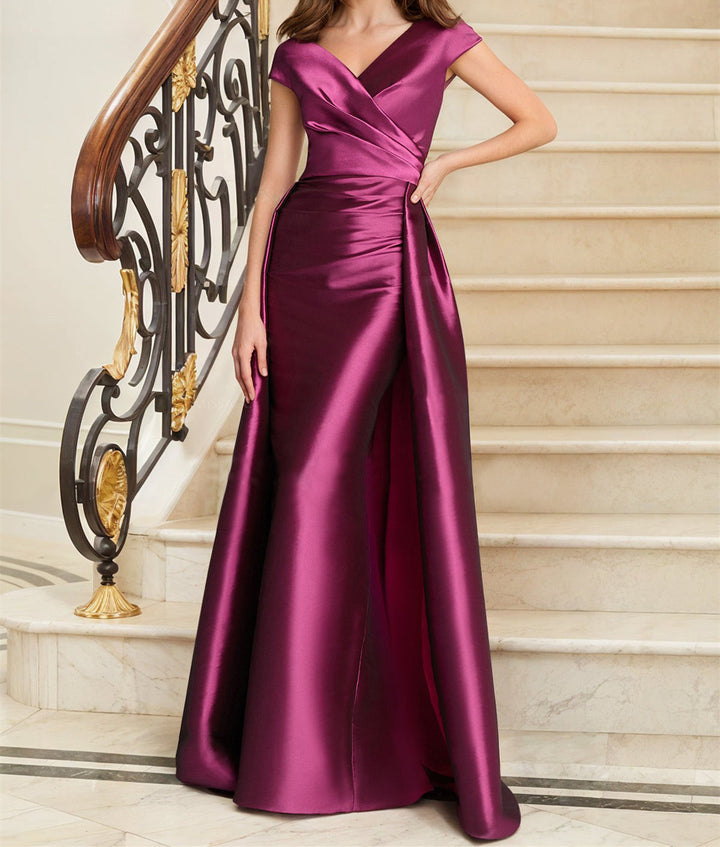 Sheath/Column V-Neck Sleeveless Satin Mother Of The Bride Dresses