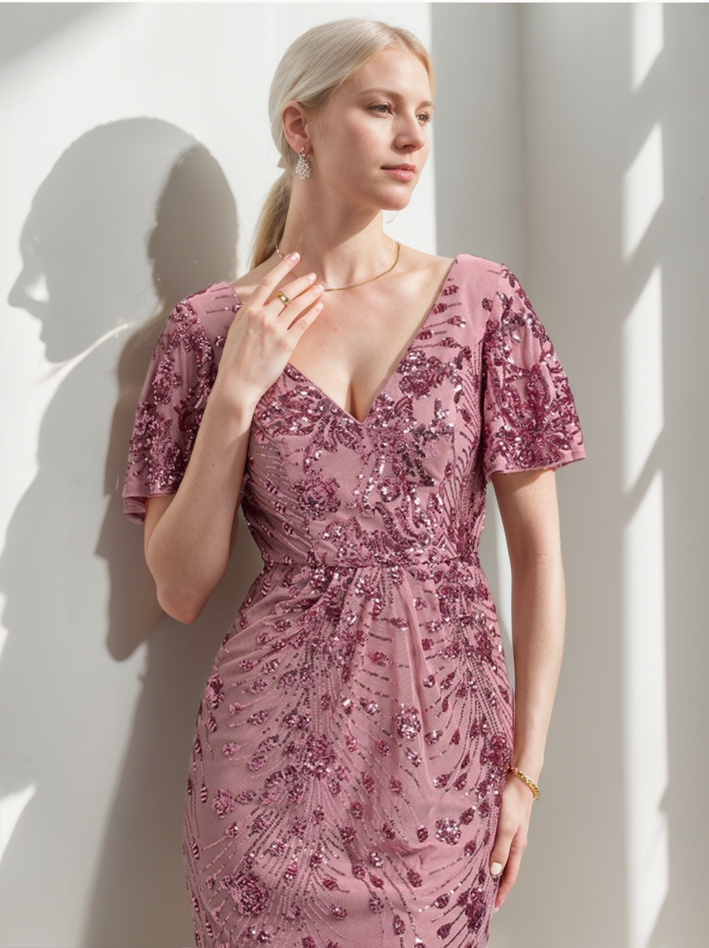 A-Line/Princess Short Sleeves Tea-Length Mother of the Bride Dresses with Sequins