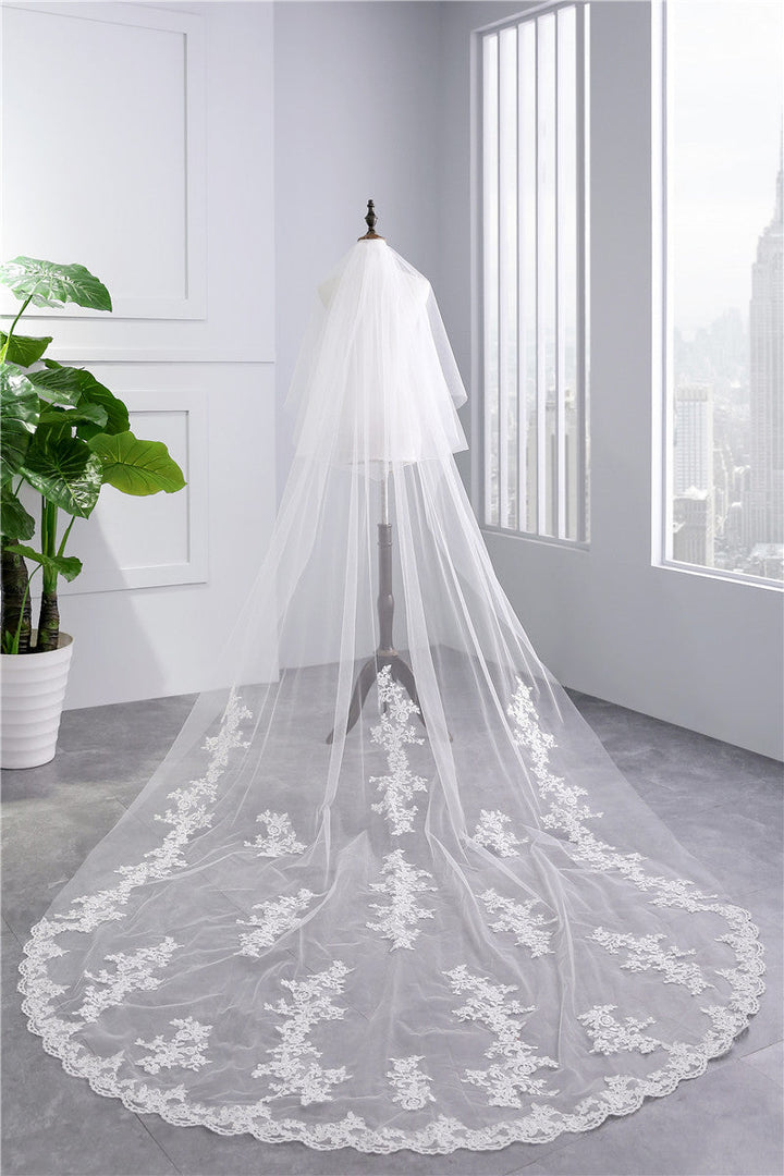 Two-tier Stylish Wedding Veil with Appliques