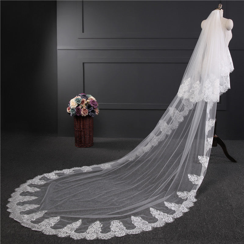 One-tier Long Lace Church Wedding Veils with Appliques