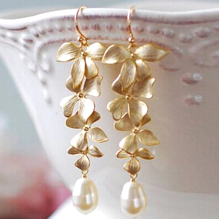 Elegant Pearl Dangle Earrings