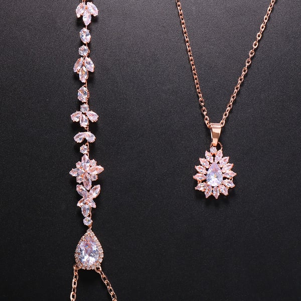 Elegant Zircon Back Necklaces