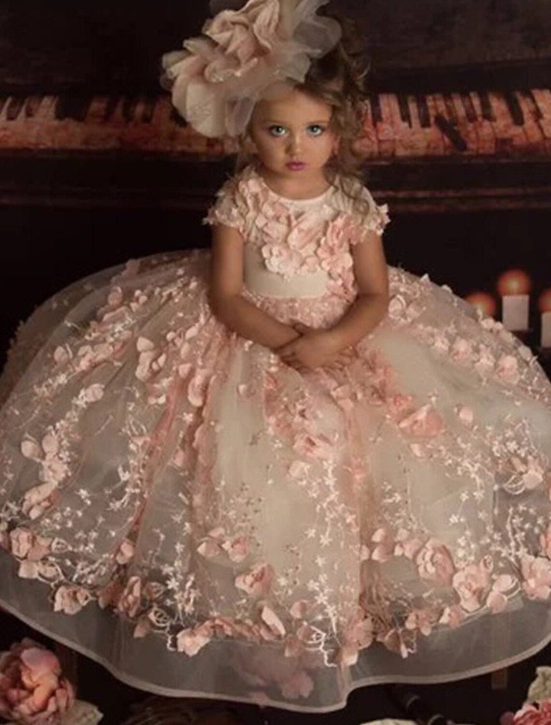 Ball Gown Tulle Little Girl Floral Dresses with Applique