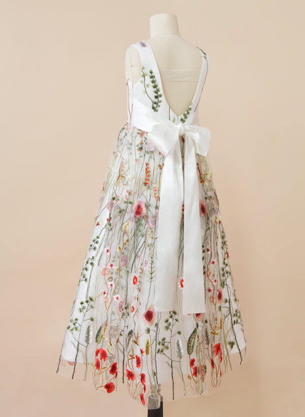 A-Line/Princess V-Neck Flower Girl Dresses With Embroidery