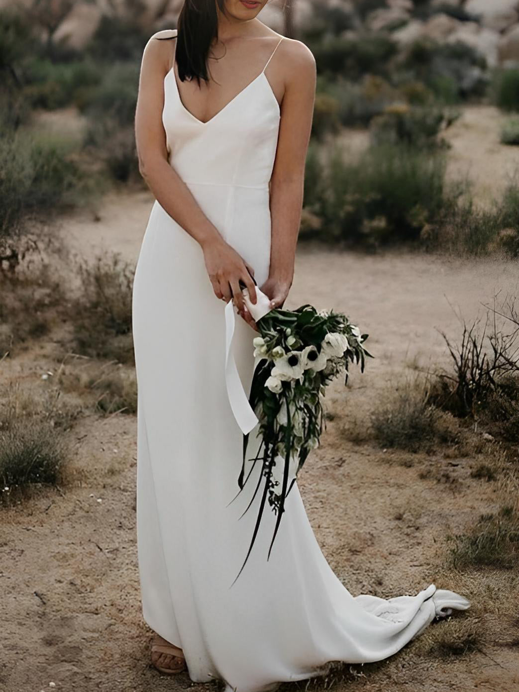 Sheath/Column Spaghetti Straps V-Neck Wedding Dress